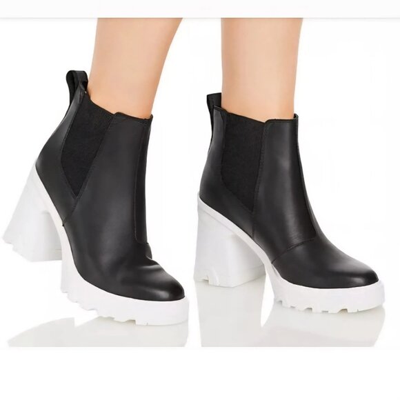 NEW SOREL Leather Brex Heel Chelsea Booties in Black white for women 825 7S3 - Picture 1 of 8
